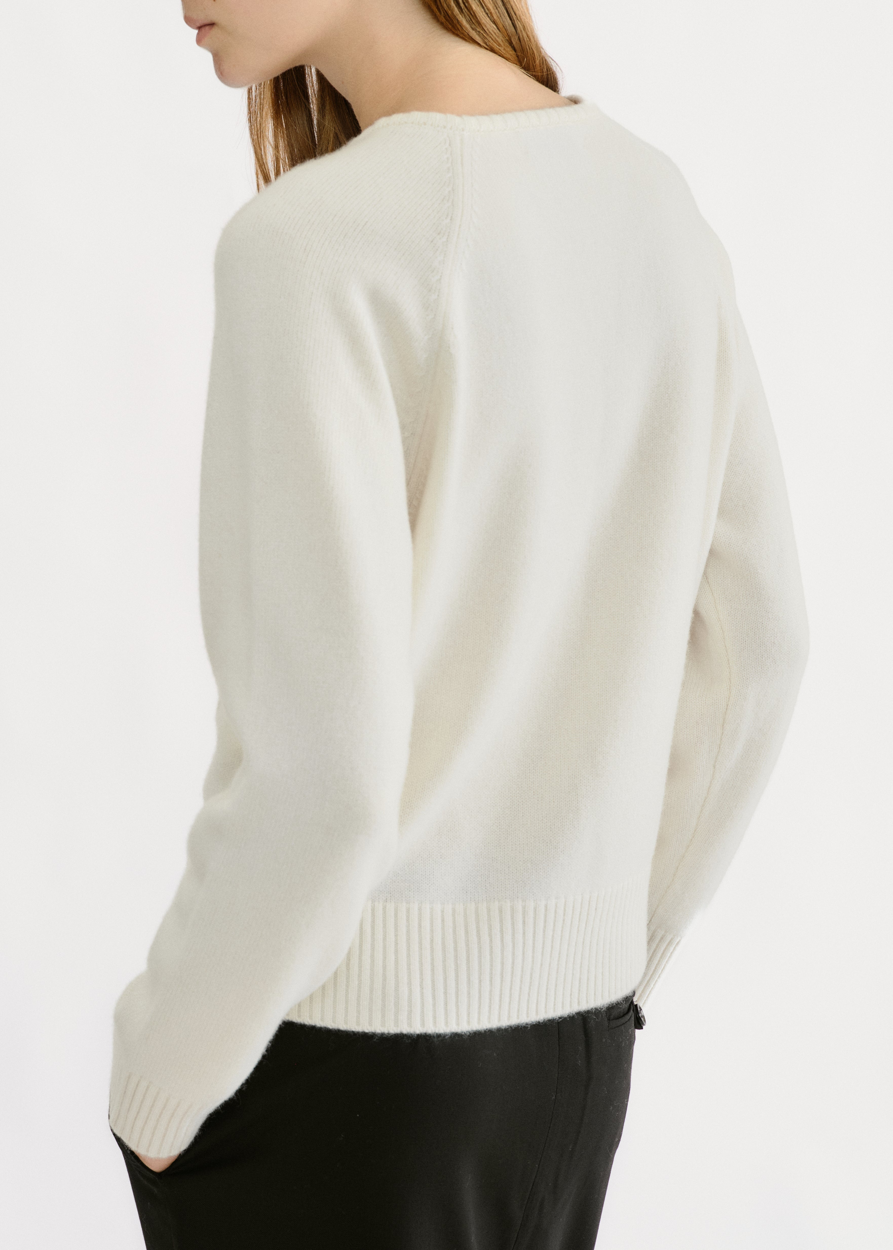 Agnes V-Neck Knit