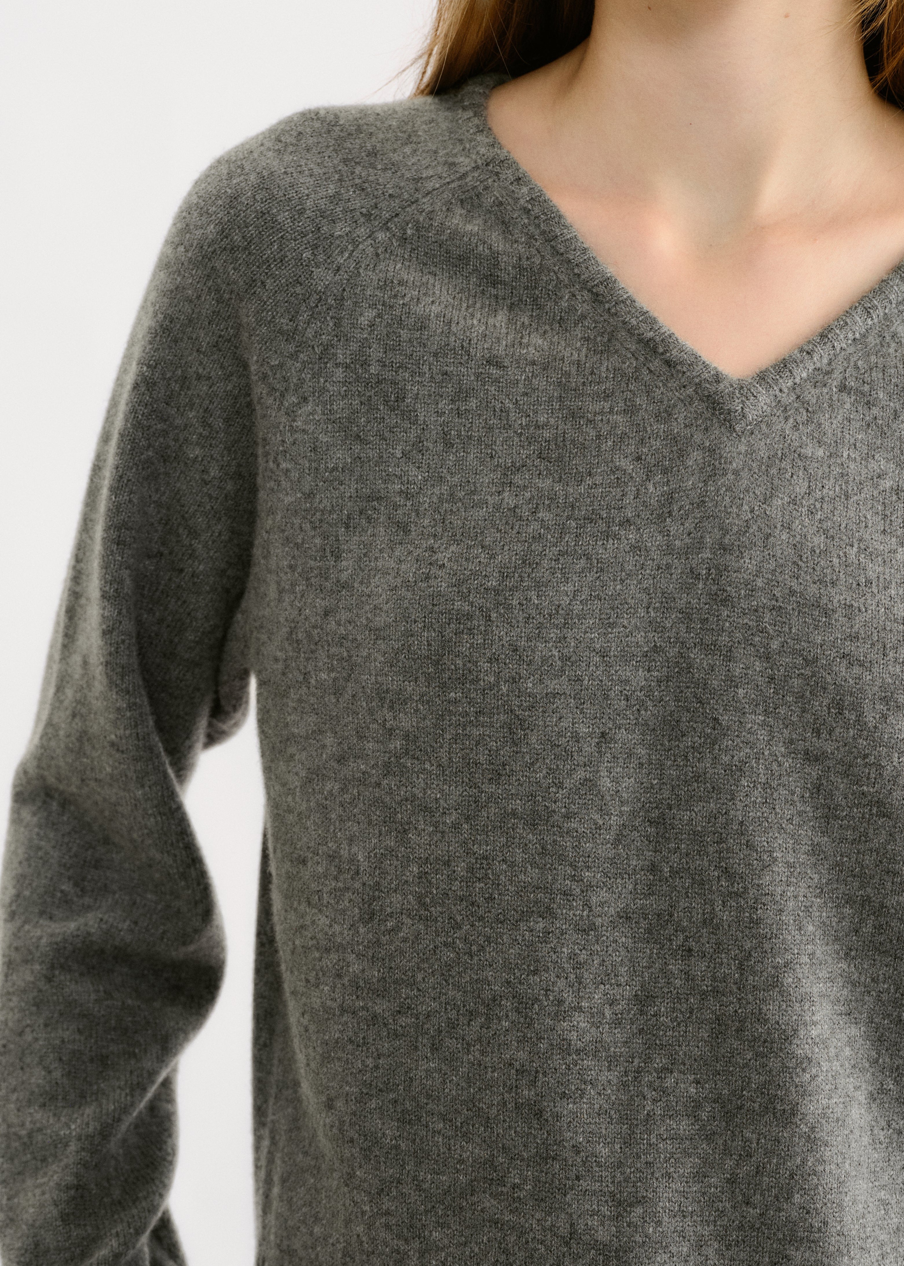Agnes V-Neck Knit